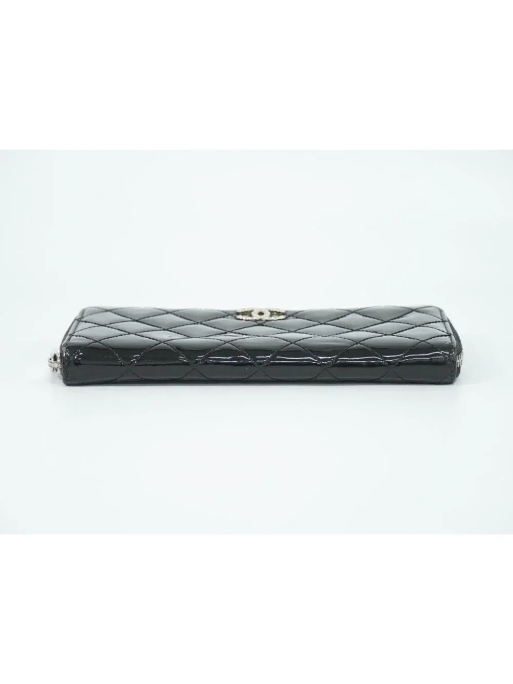 Chanel CC Logo Quilted Round Zip Wallet Patent Leather Black